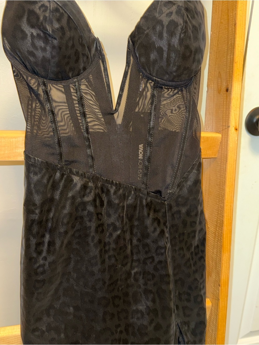 NWT Fashion Nova Black Leopard-Print Bustier Chemise - Picture 8 of 14